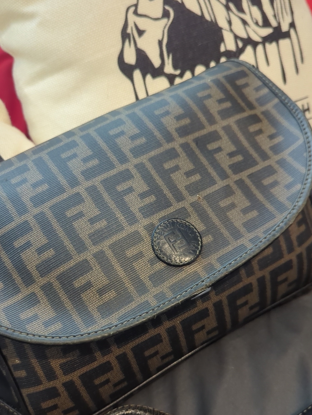 Authentic Fendi Black/Brown Zucca Crossbody Shoulder Bag - Picture 2 of 12
